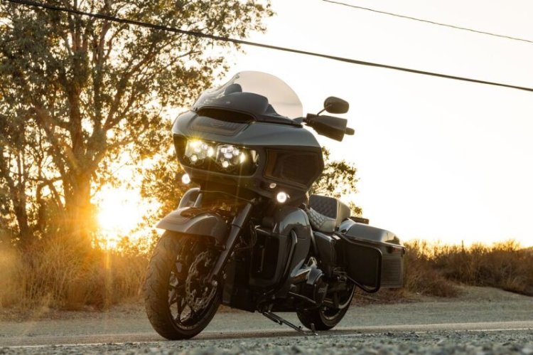 (image for) Baja Designs Harley D 98-13 Pre-Rushmore Style Road Glide DOT LP6 LED Dual Headlight Kit DRL -White